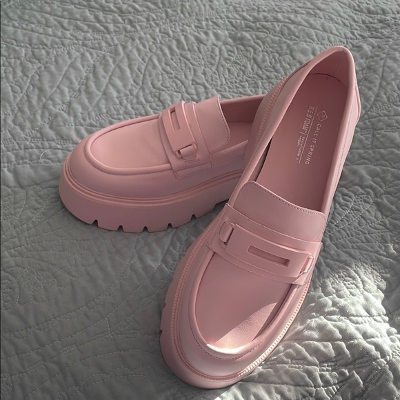 Call It Spring Vegan Platform Shoes SIZE 8 - Picture 1 of 3